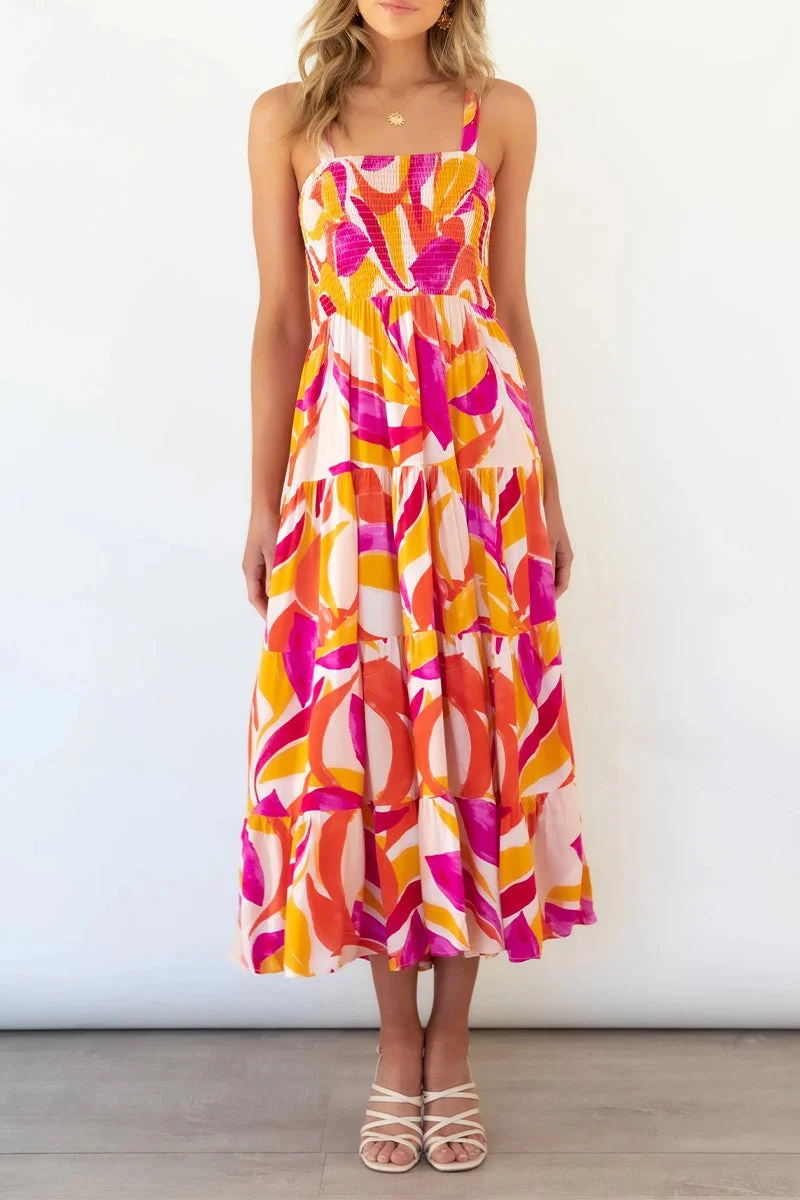Kleid mit dünnen Trägern und Punkten auf der Fashion Street