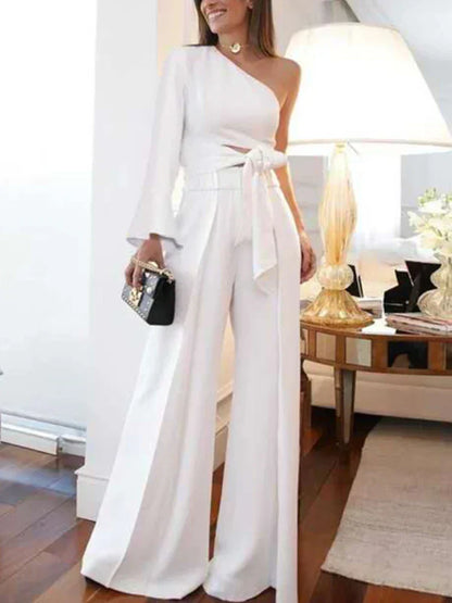 Fanny - Damen-Jumpsuit mit diagonalen Schultern und Bindeband an der Taille
