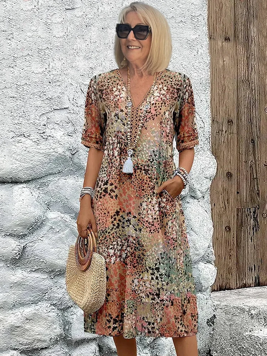 Halblanges Kleid mit auffälligem Design und modernem Schnitt