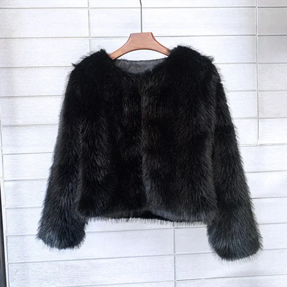Harietta - Schicke flauschige Jacke für Frauen