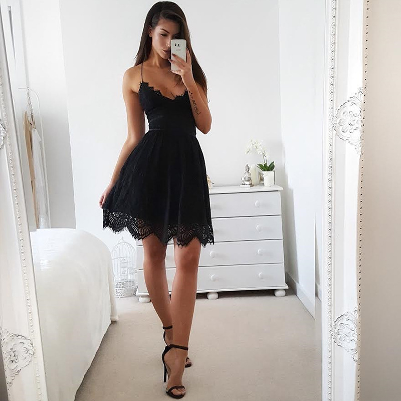Dixie - Boho Kleid mit herzförmigem Ausschnitt und Spitze am Rücken