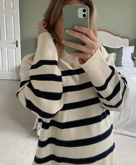 Tina - Herbstlicher Strickpullover mit Streifenmuster Weiß Schwarz Elegant für Frauen