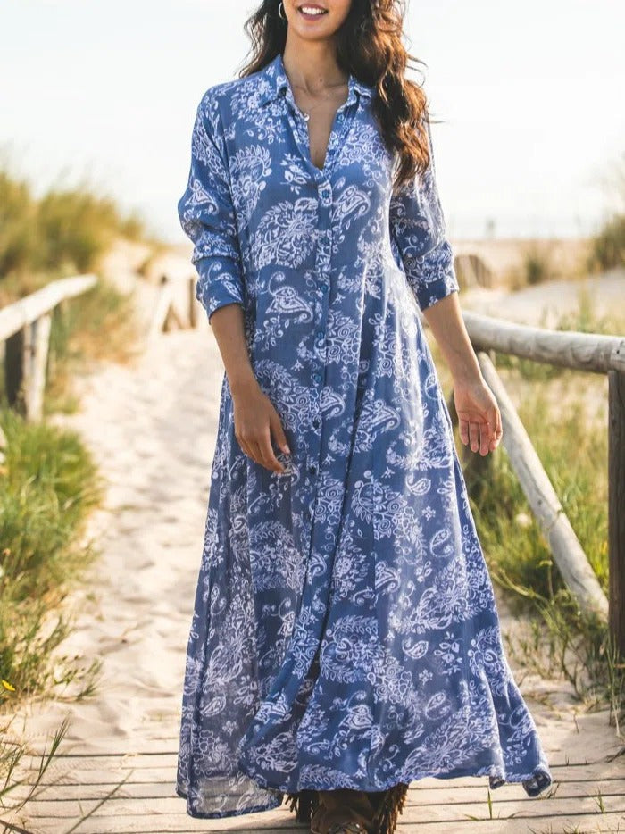 Carmelie - Langärmeliges Kleid mit Blumendruck und V-Ausschnitt