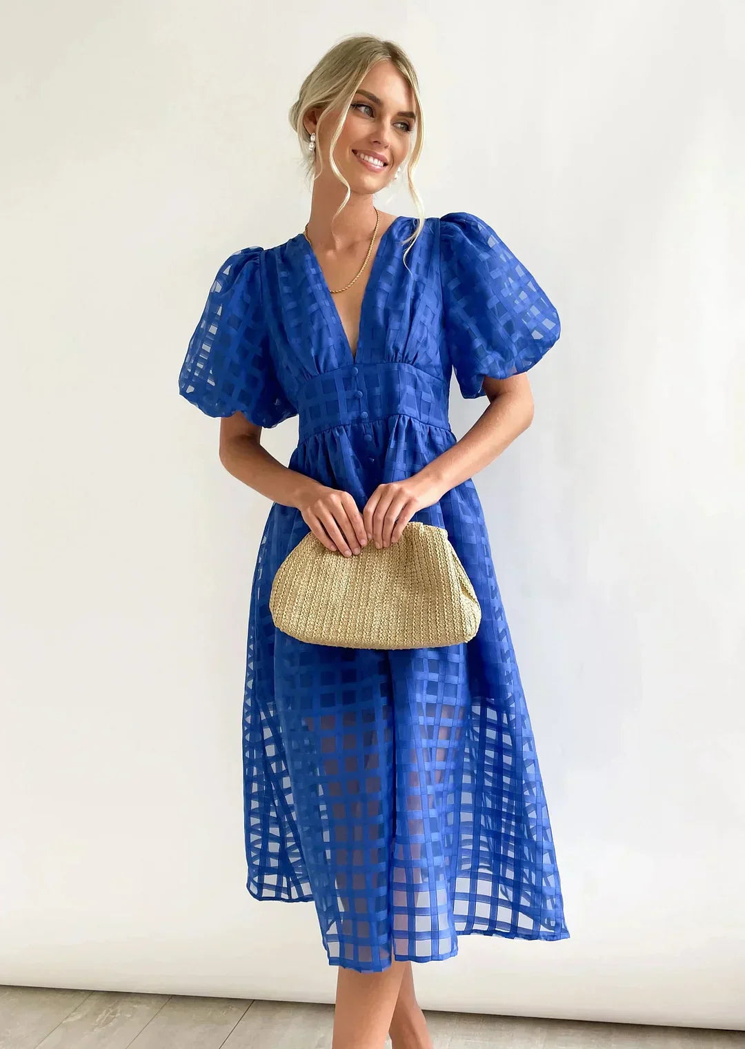 Kariertes Kleid mit gerafften Ärmeln