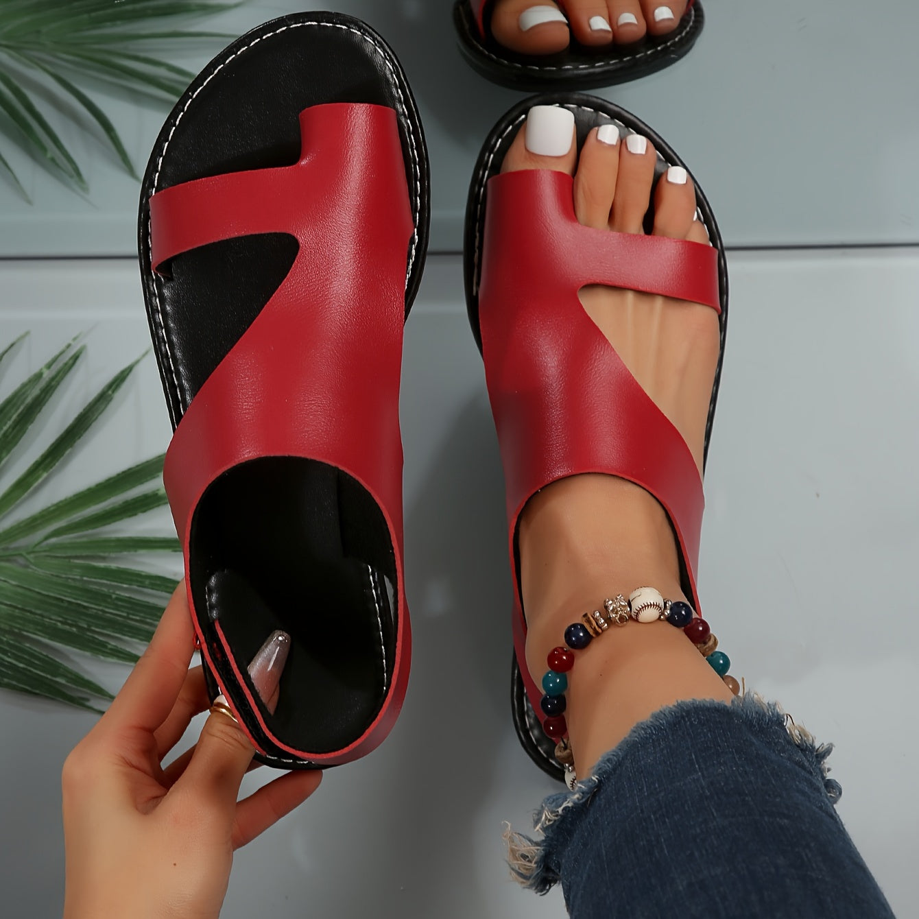 Modische Sandalen mit offener Zehenpartie und Cut-out-Design