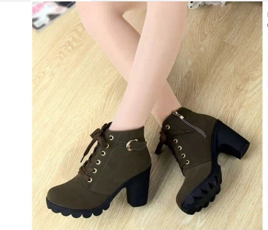 Raffiette - Elegante Stiefel für Frauen