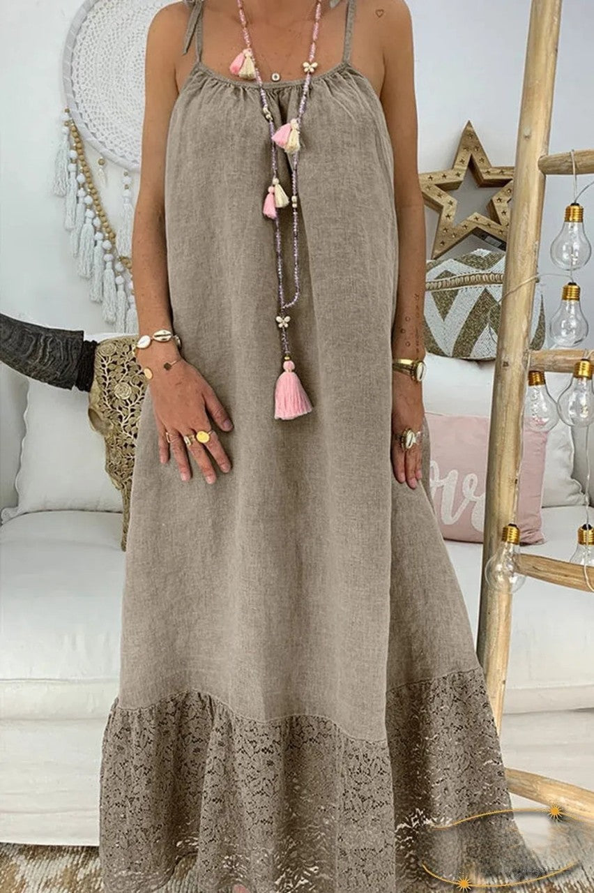 Hemdkleid mit Spitzeneinsatz und geknotetem Spitzeneinsatz