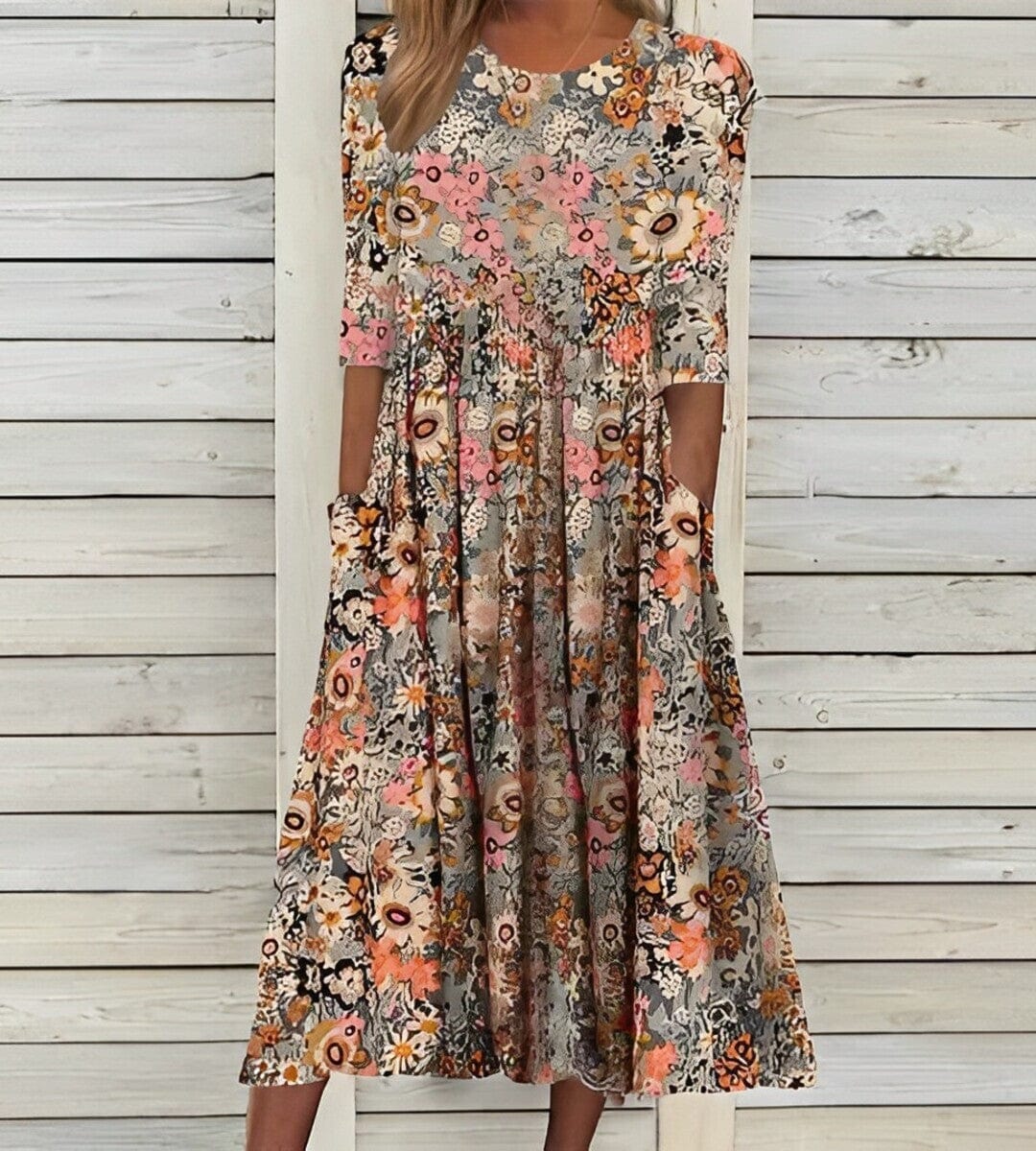 - Geblümtes Kleid