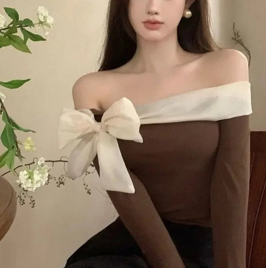Patty - Schulterfreie Bluse mit langen Ärmeln und Schleife