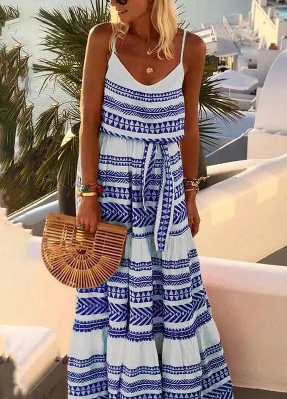 Bohemian-Kleid ohne Träger mit geometrischem Print und V-Ausschnitt