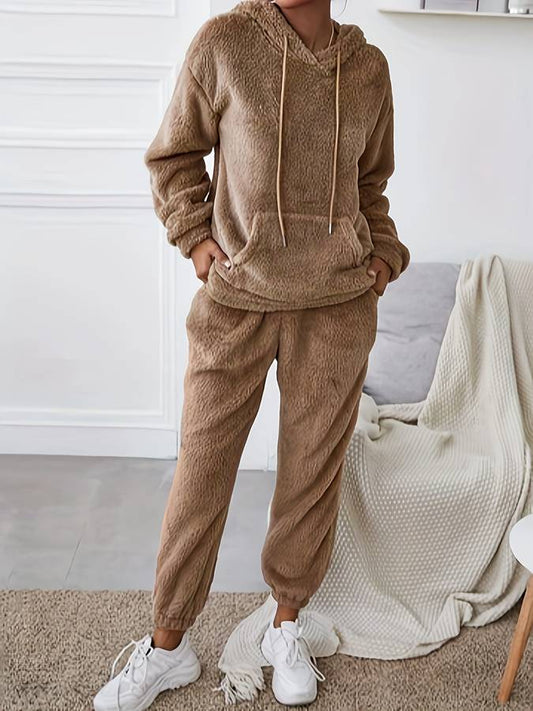 Diana - Stylisches und kuscheliges braunes Winterset für Frauen