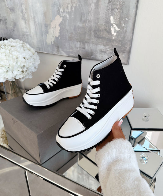 Adelia - Klassische schwarze High-Top Sneakers
