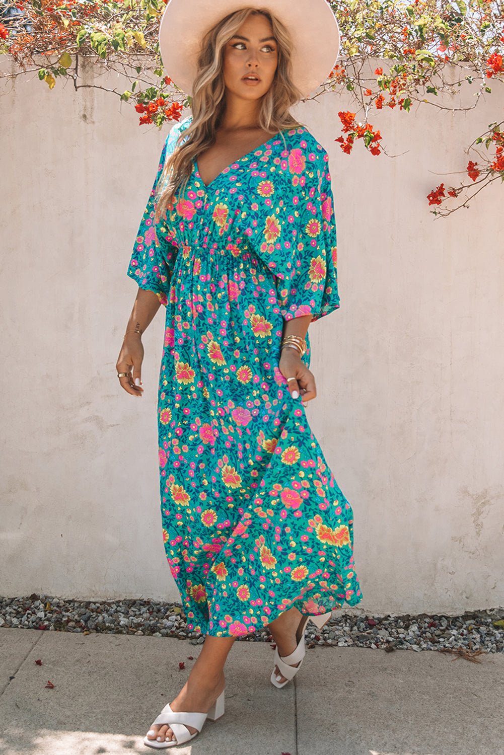 Bohemian-Kleid mit V-Ausschnitt und Blumendruck