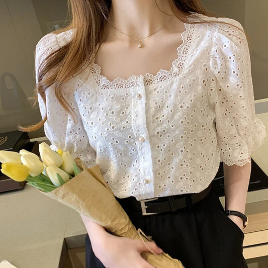 Venla Bluse | Weiße Spitzenbluse mit kurzen Ärmeln