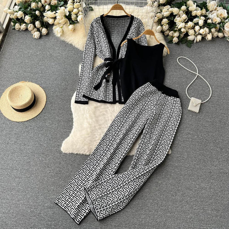 Adeline - Elegante karierte Kurzjacke