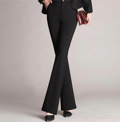 Schmale, ausgestellte Hose mit hoher Taille