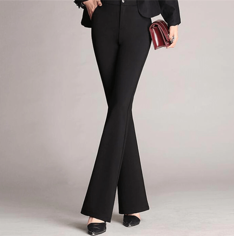 Aline - Ausgestellte Slim-Fit-Hose