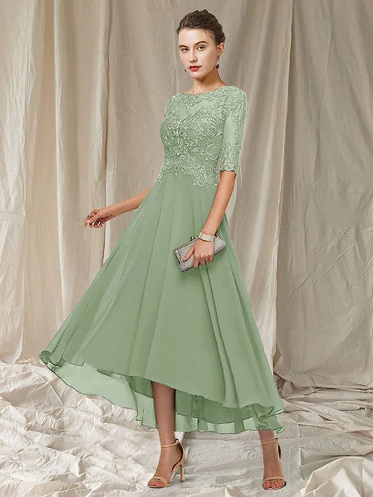 Elegant in einem schicken Kleid