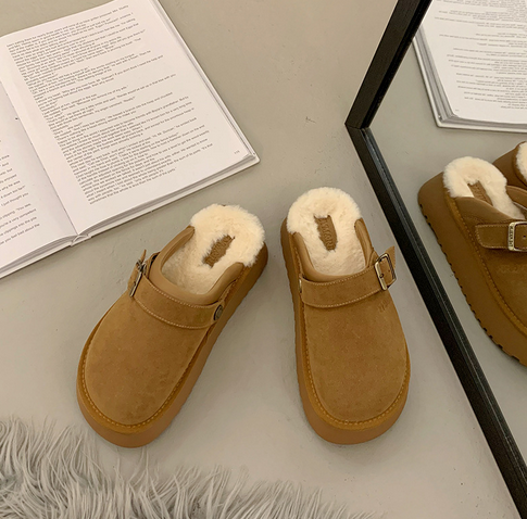 Wildlederstiefel mit Plüschfütterung