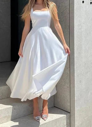 Midi-Abendkleid mit Trägern und weitem, elegantem Rock