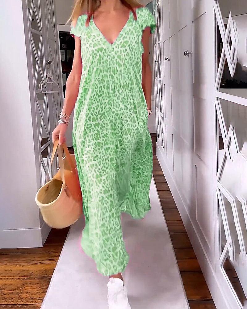 Buntes Sommerkleid mit V-Ausschnitt und kurzen Ärmeln