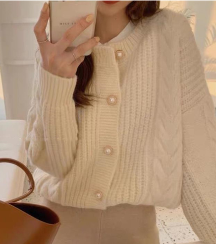 Carol - Strickjacke mit langen Ärmeln in Apricot