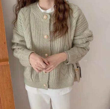 Carol - Strickjacke mit langen Ärmeln in Apricot