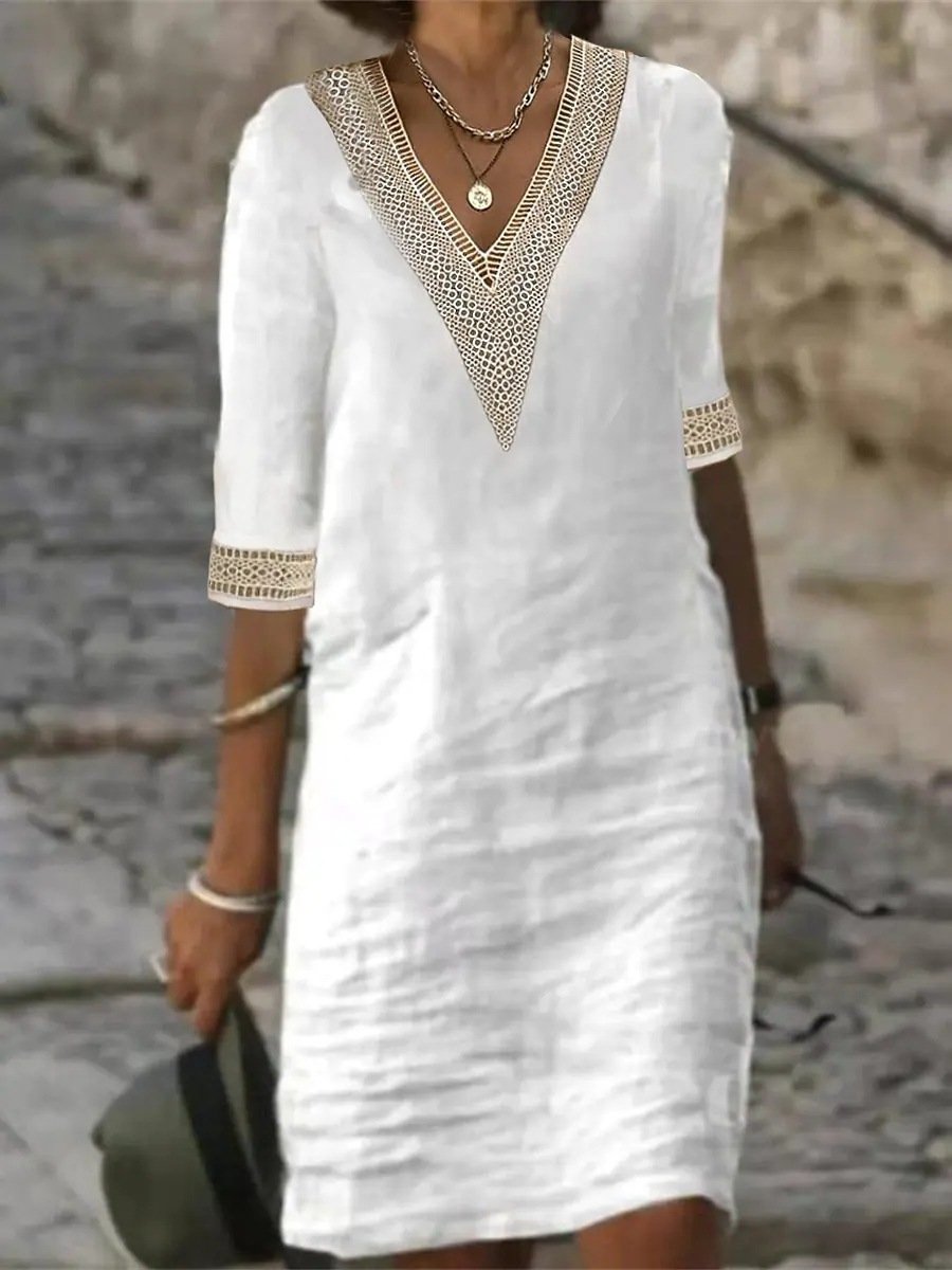 Lässiges Kleid aus Leinenmischung mit Spitzendetails