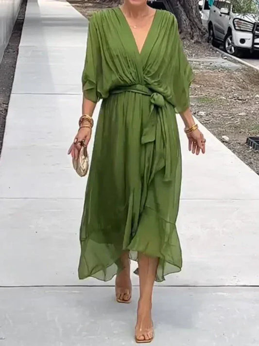 Chiffon-Kleid mit V-Ausschnitt