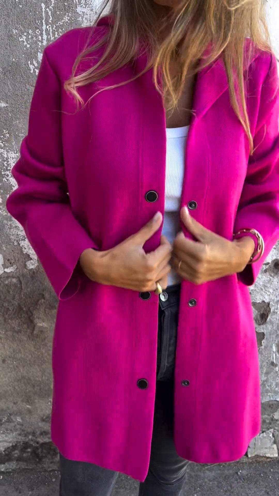 Ella | Lässige Kapuzenjacke mit einreihiger Knopfleiste