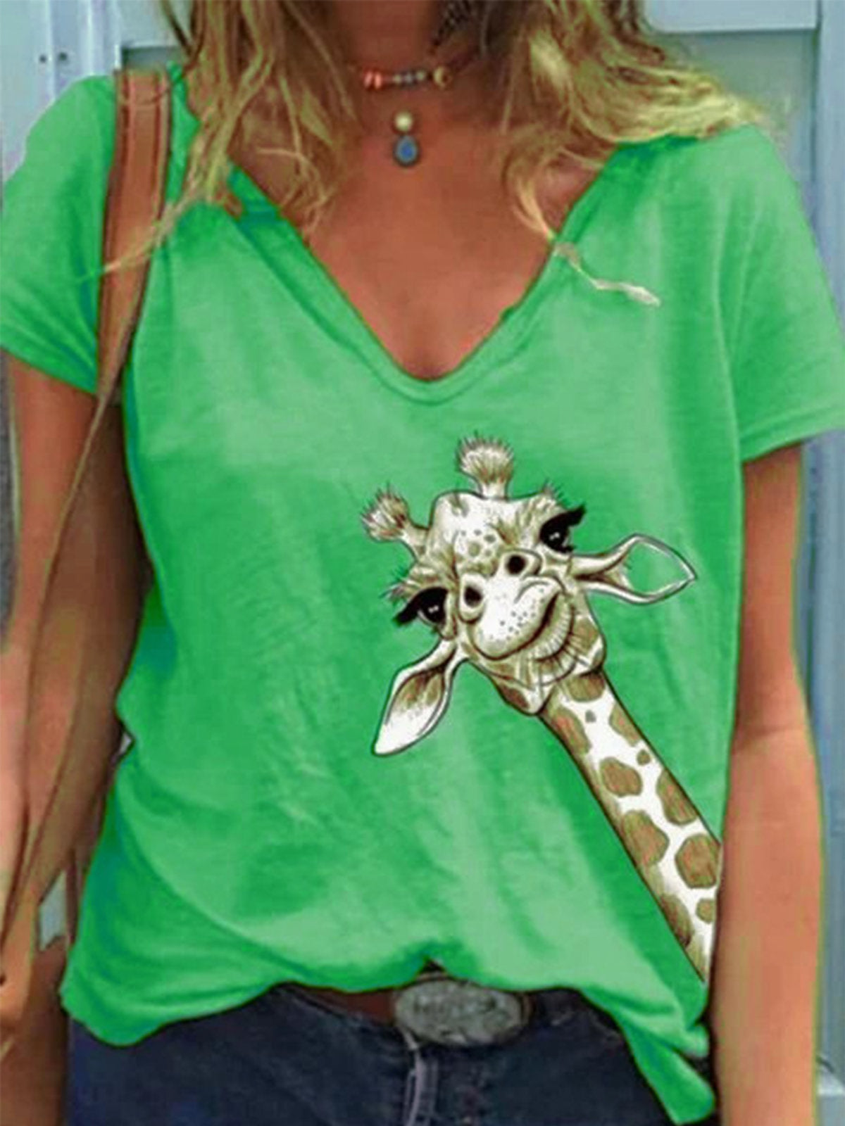 T-Shirt mit kurzen Ärmeln und V-Ausschnitt mit Tierprint