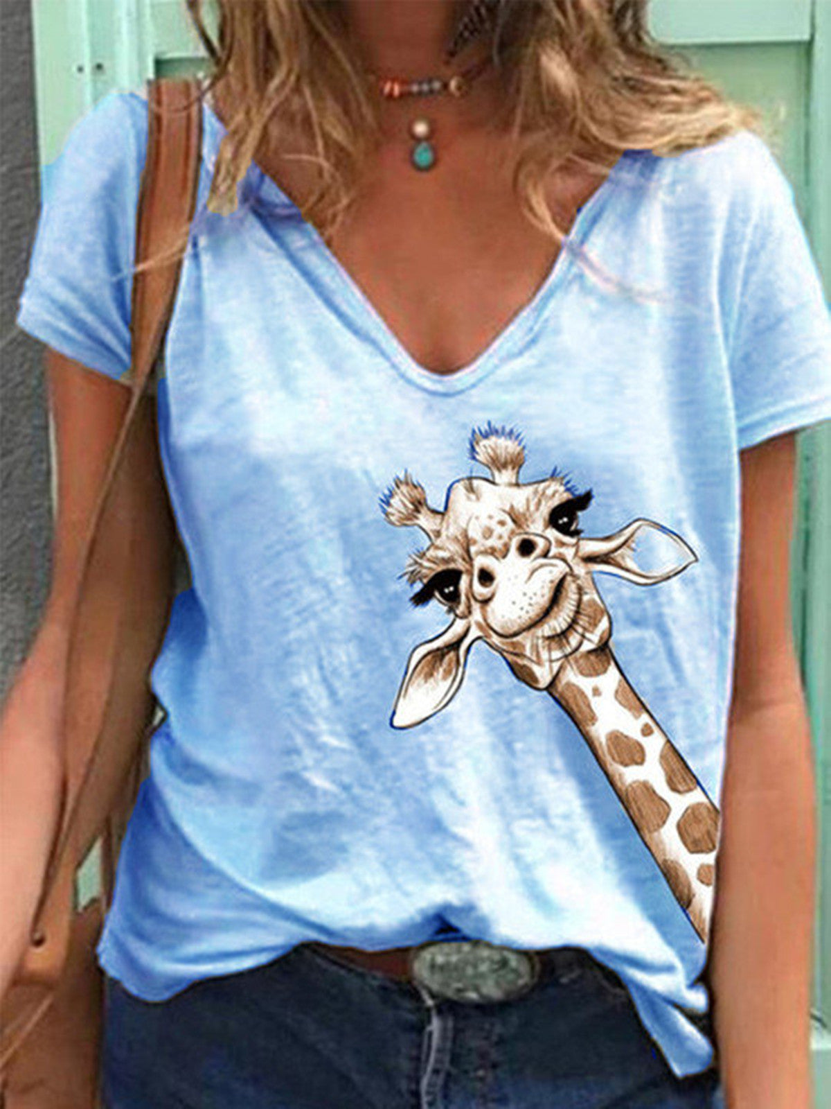 T-Shirt mit kurzen Ärmeln und V-Ausschnitt mit Tierprint