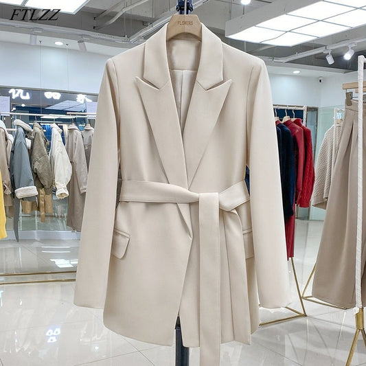 Bianca Blazer | Ein einzigartiger und stilvoller Blazer