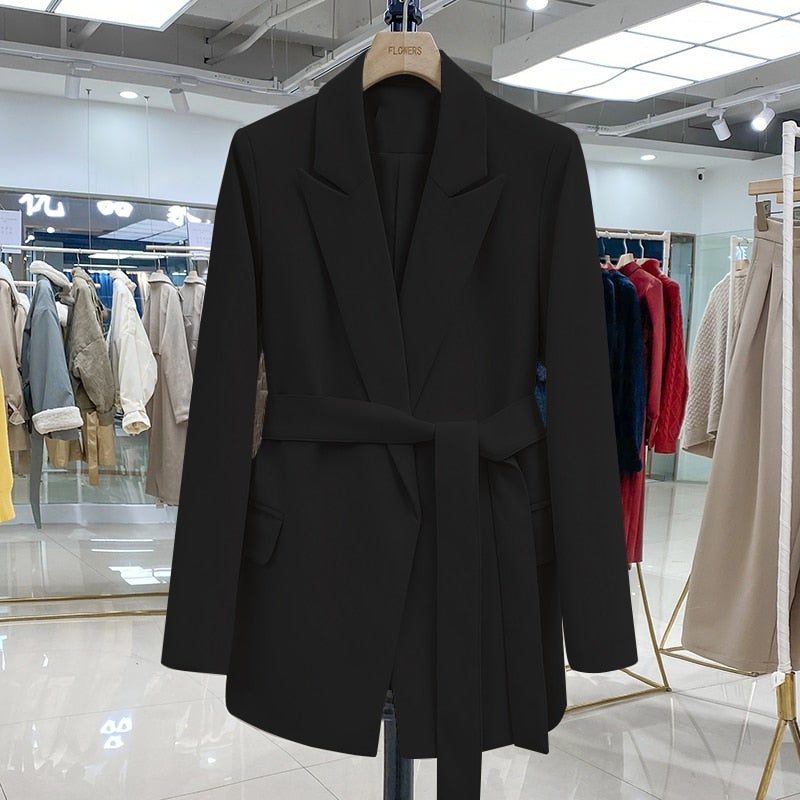 Bianca Blazer | Ein einzigartiger und stilvoller Blazer