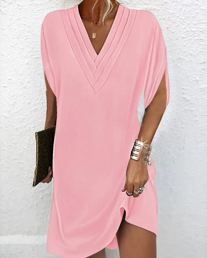 Kurzes Kleid mit V-Ausschnitt und zarten Ärmeln für besondere Anlässe