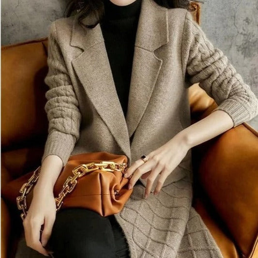 Amara - Lange Strickjacke für Frauen