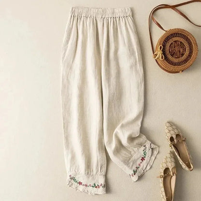 Retro-Hosen im Ethno-Stil