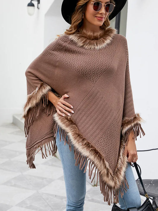 Brauner Damenponcho mit Kunstpelz