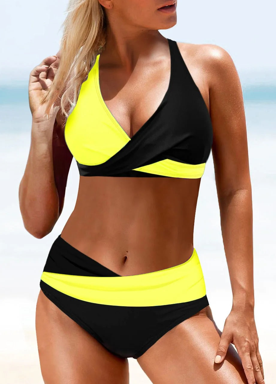 Eleganter Bikini mit niedriger Taillierung