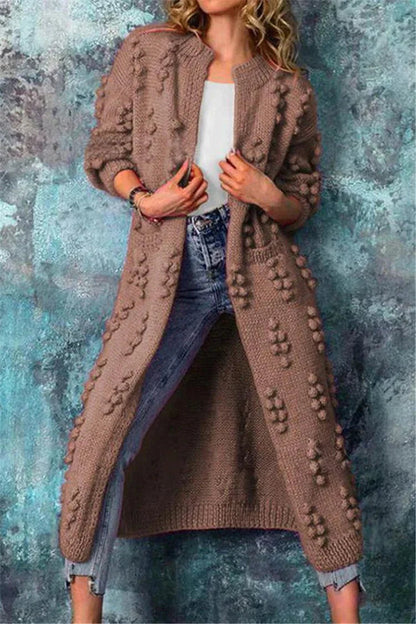 Modische Strickjacke für einen lässigen Stil - eine Kombination aus Eleganz und Komfort