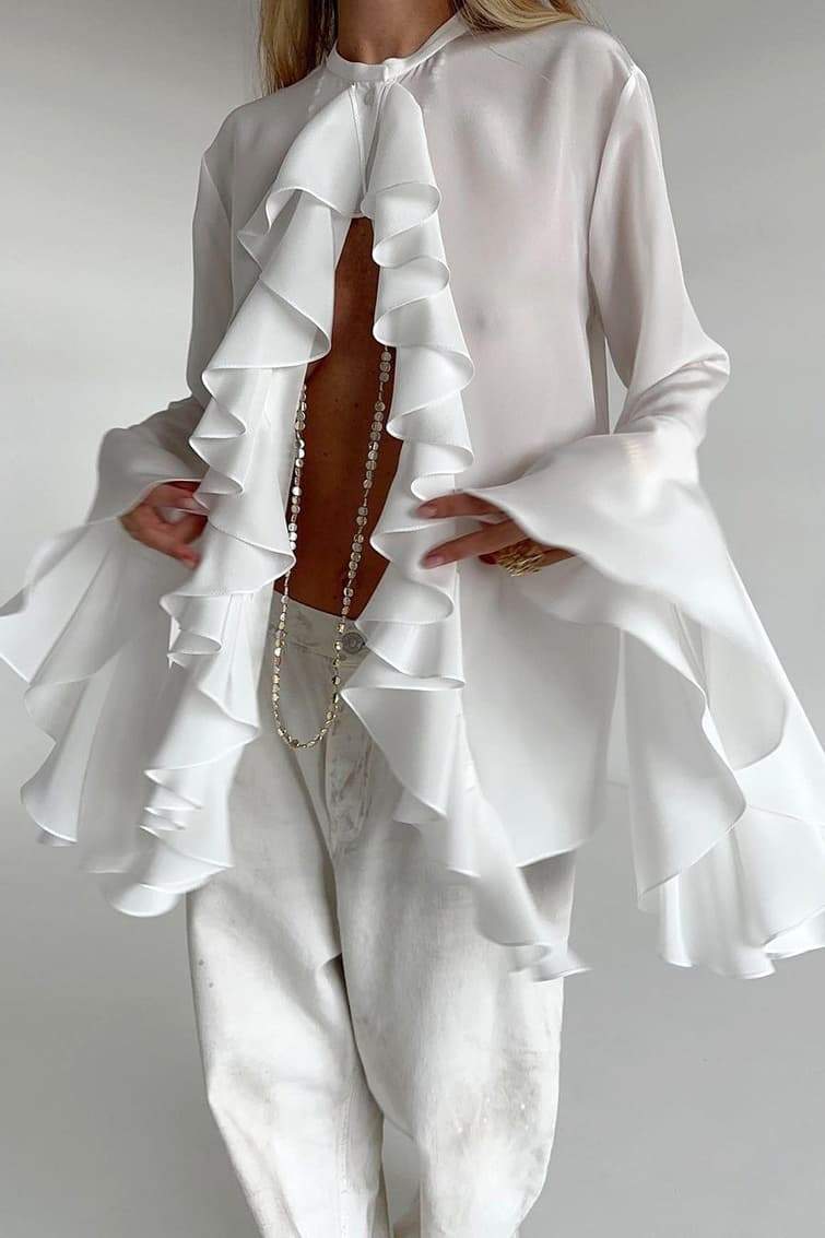 Michelle - Halbtransparente Bluse mit Rüschen