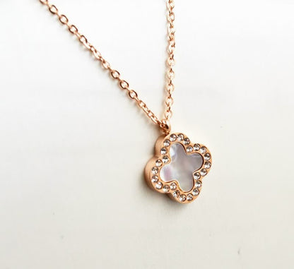 TrendyNecklace™: Halskette für Frauen