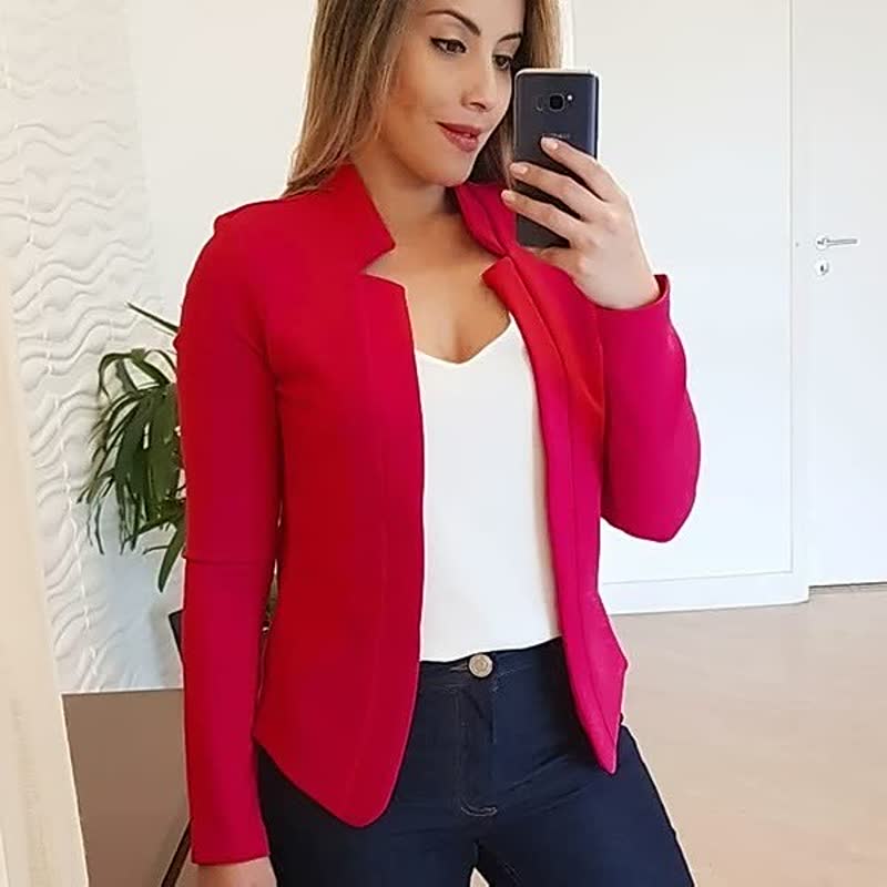 ElegantBlazer™: Schick über Straße