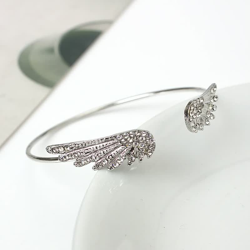 WingBracelet™: Armband für Frauen