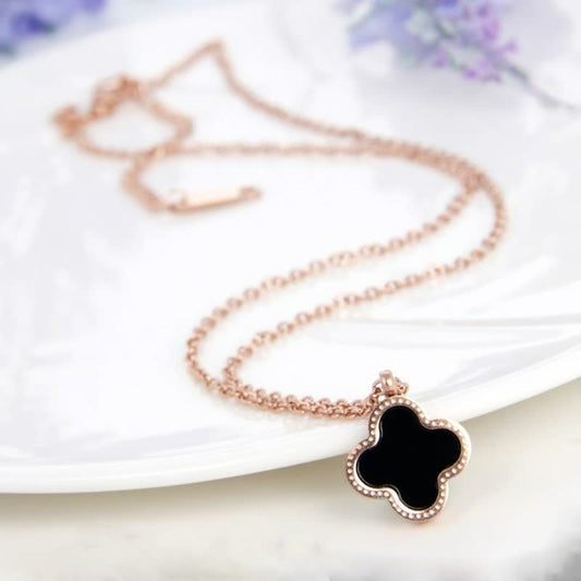 TrendyNecklace™: Halskette für Frauen