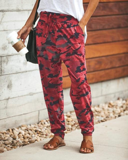 Alex - Haremshose mit Camouflage-Muster und tiefem Schritt