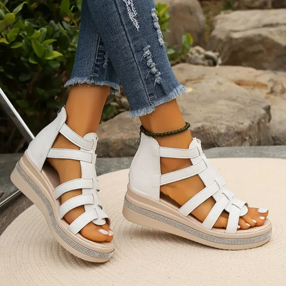Keilsandalen mit Strassverzierung