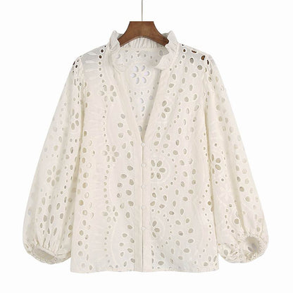 Lety - Damenbluse mit Ausschnitten