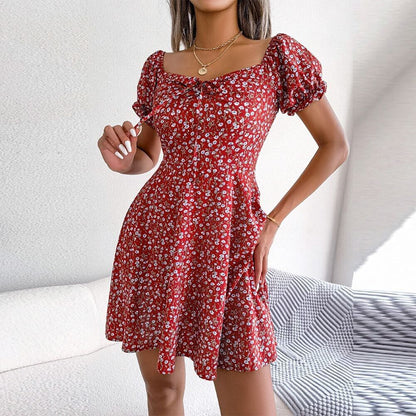 Della - Geblümtes Kleid mit Rüschen