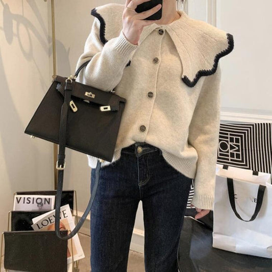 Rita - Beigefarbener Herbstpullover mit Claudine-Kragen für Frauen